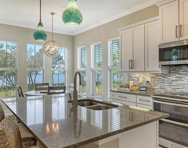 280 Saint Lucia Drive - Photo Thumbnail 10