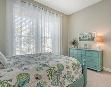280 Saint Lucia Drive - Photo Thumbnail 25