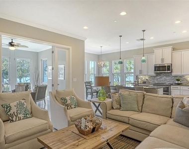 280 Saint Lucia Drive - Photo Thumbnail 8