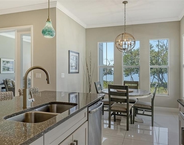 280 Saint Lucia Drive - Photo Thumbnail 11