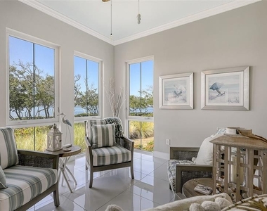 280 Saint Lucia Drive - Photo Thumbnail 15