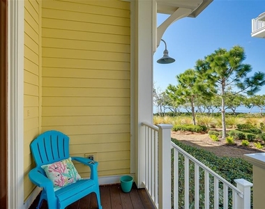280 Saint Lucia Drive - Photo Thumbnail 2