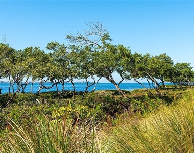 280 Saint Lucia Drive - Photo Thumbnail 38