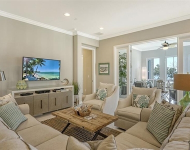 280 Saint Lucia Drive - Photo Thumbnail 7