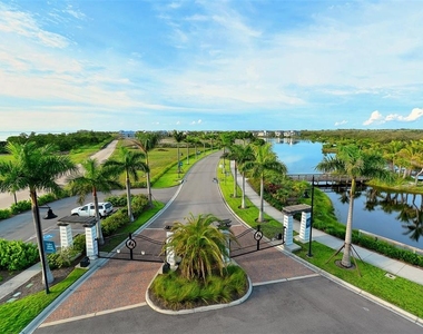 280 Saint Lucia Drive - Photo Thumbnail 78