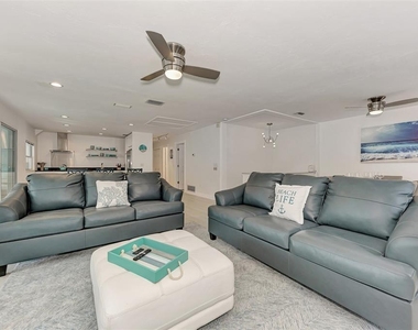 5516 Avenida Del Mare - Photo Thumbnail 10