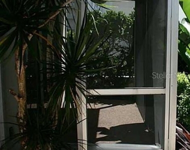 333 The Esplanade N - Photo Thumbnail 3