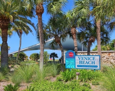 425 Cerromar Terrace - Photo Thumbnail 11