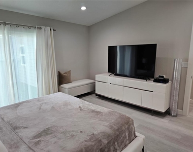 3503 Avenida Madera - Photo Thumbnail 18