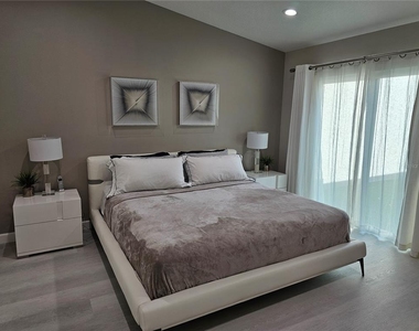 3503 Avenida Madera - Photo Thumbnail 17