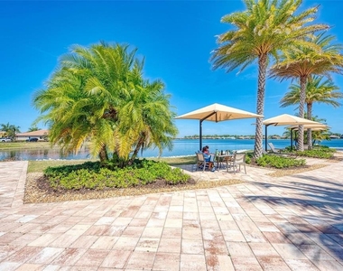 228 Maraviya Boulevard - Photo Thumbnail 67