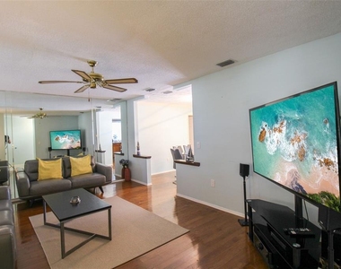 2807 67th Street W - Photo Thumbnail 5