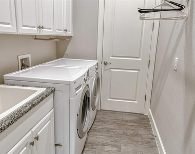 4735 Cabreo Court - Photo Thumbnail 38