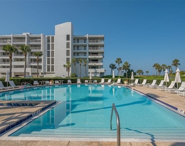2109 Gulf Of Mexico Drive - Photo Thumbnail 7