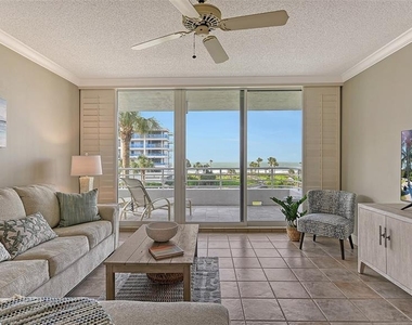 2109 Gulf Of Mexico Drive - Photo Thumbnail 13