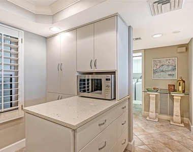 2109 Gulf Of Mexico Drive - Photo Thumbnail 18