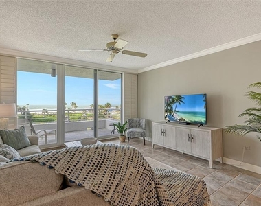 2109 Gulf Of Mexico Drive - Photo Thumbnail 3