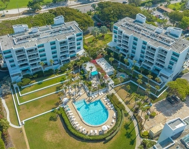 2109 Gulf Of Mexico Drive - Photo Thumbnail 58