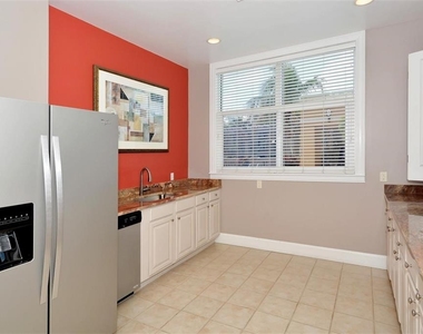 750 N Tamiami Trail - Photo Thumbnail 36