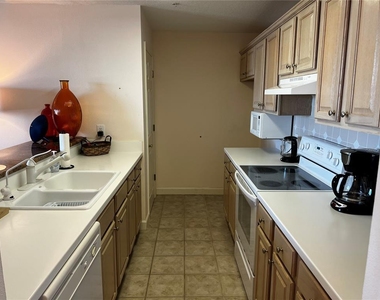750 N Tamiami Trail - Photo Thumbnail 14