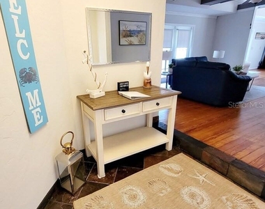 1817 Ivanhoe Street - Photo Thumbnail 11