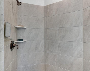 5907 Brandon Run - Photo Thumbnail 21
