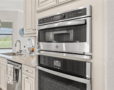 5623 Mulligan Way - Photo Thumbnail 30