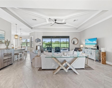 5623 Mulligan Way - Photo Thumbnail 13