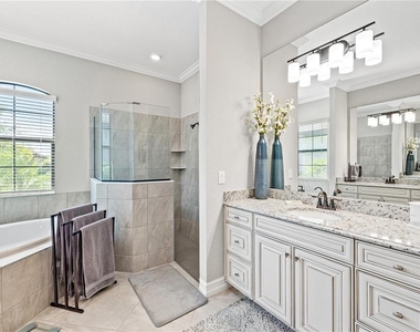 5623 Mulligan Way - Photo Thumbnail 46