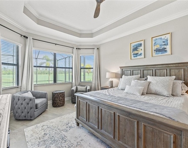 5623 Mulligan Way - Photo Thumbnail 16