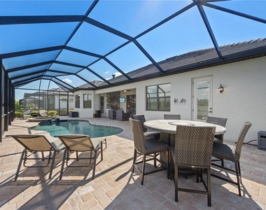 5623 Mulligan Way - Photo Thumbnail 6