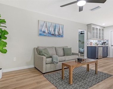 3924 Helene Street - Photo Thumbnail 30
