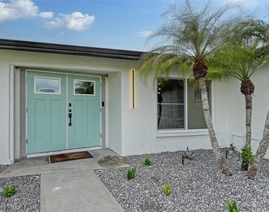 3924 Helene Street - Photo Thumbnail 1