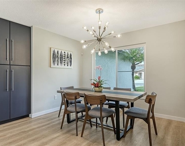 3924 Helene Street - Photo Thumbnail 13
