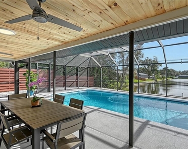 3924 Helene Street - Photo Thumbnail 15