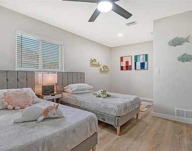3924 Helene Street - Photo Thumbnail 37
