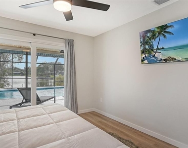 3924 Helene Street - Photo Thumbnail 33