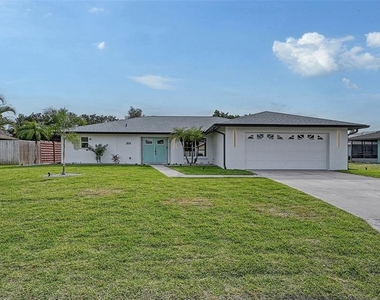 3924 Helene Street - Photo Thumbnail 2