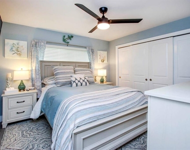 3328 Se 18th Avenue - Photo Thumbnail 5