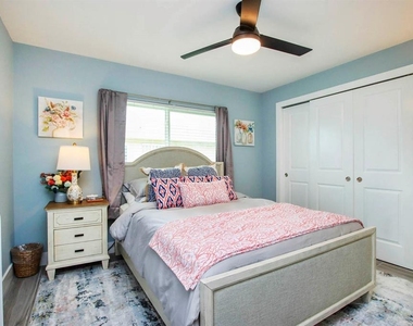 3328 Se 18th Avenue - Photo Thumbnail 12