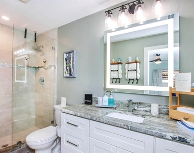 3328 Se 18th Avenue - Photo Thumbnail 3