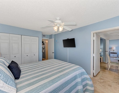 5855 Midnight Pass Road - Photo Thumbnail 37