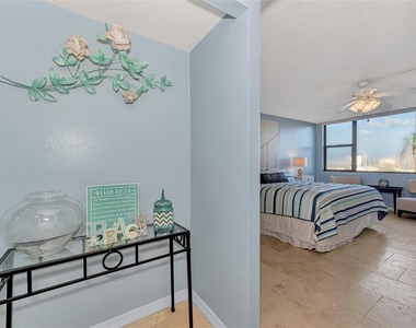 5855 Midnight Pass Road - Photo Thumbnail 27