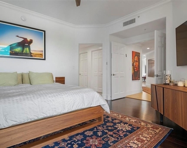 9122 Midnight Pass Road - Photo Thumbnail 28