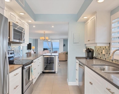 4325 Gulf Of Mexico Drive - Photo Thumbnail 18