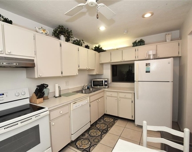 1620 Boathouse Circle - Photo Thumbnail 2