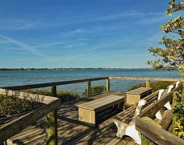 1620 Boathouse Circle - Photo Thumbnail 21