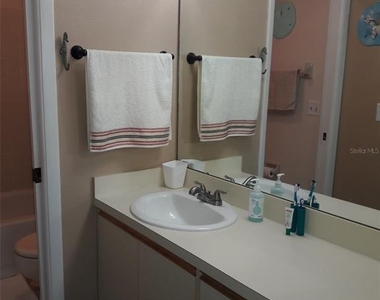 2713 60th Avenue Drive W - Photo Thumbnail 9