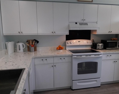 2713 60th Avenue Drive W - Photo Thumbnail 1
