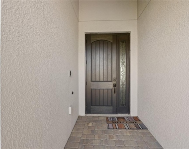 5947 Brandon Run - Photo Thumbnail 3